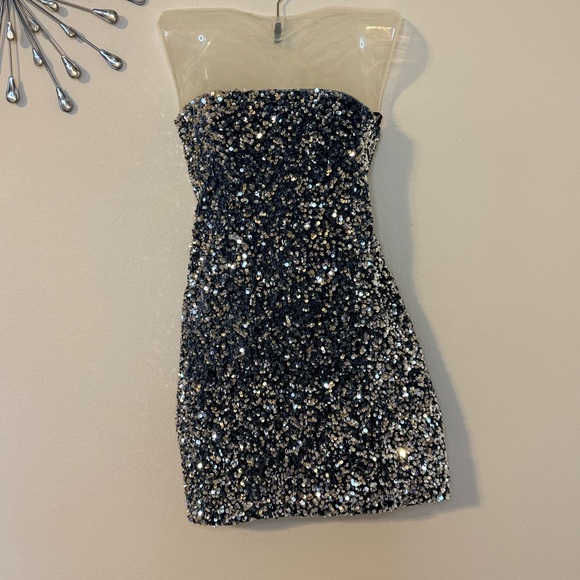 Sparkling Sequin Mini Tube Dress Size Small NWT - Picture 7 of 7